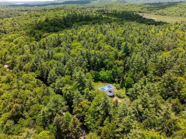47 Forest Pond Road, New Hampton, NH 03256
