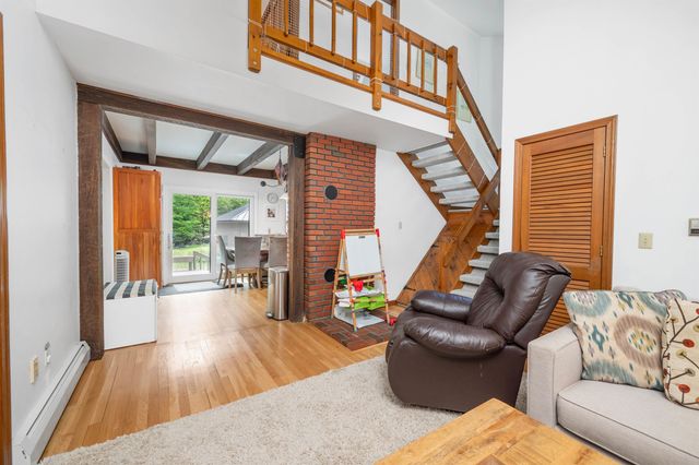 47 Forest Pond Road, New Hampton, NH 03256