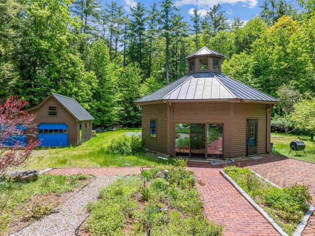 47 Forest Pond Road, New Hampton, NH 03256