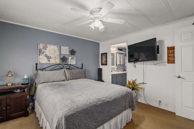 1113 Lee Roze Lane, Grants Pass, OR 97527