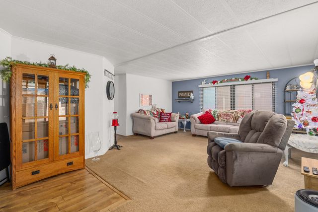 1113 Lee Roze Lane, Grants Pass, OR 97527