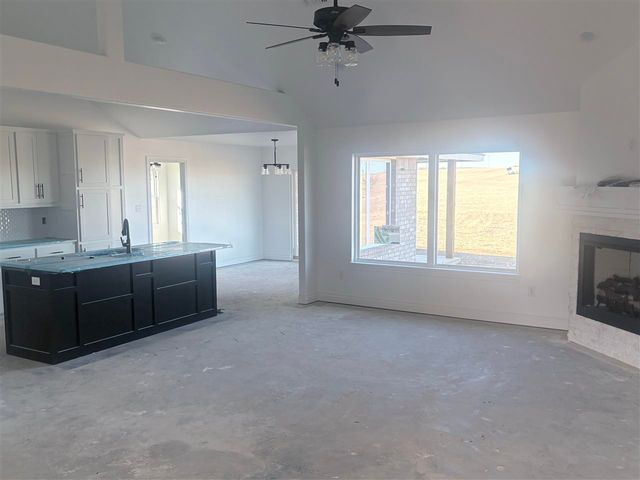 3540 NW Welch Road, Lawton, OK 73507