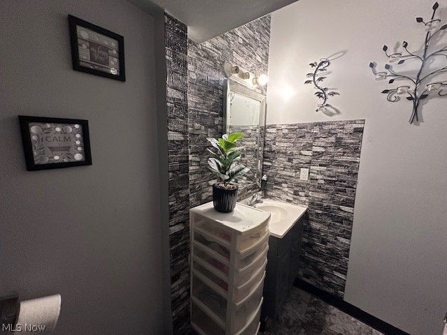 3803 Cress Road, Cleveland, OH 44111