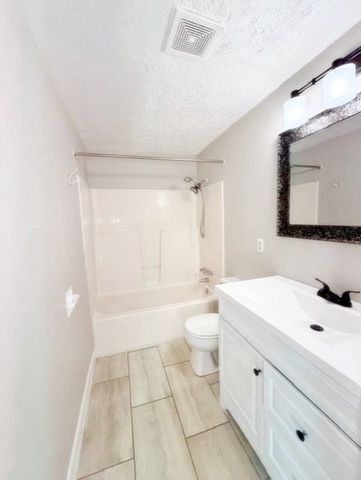 3460 Hermitage Drive, Hopkinsville, KY 42240