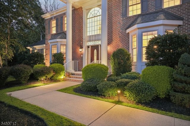 26 Arbor Rd, North Caldwell Boro, NJ 07006