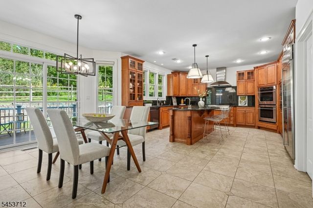 26 Arbor Rd, North Caldwell Boro, NJ 07006