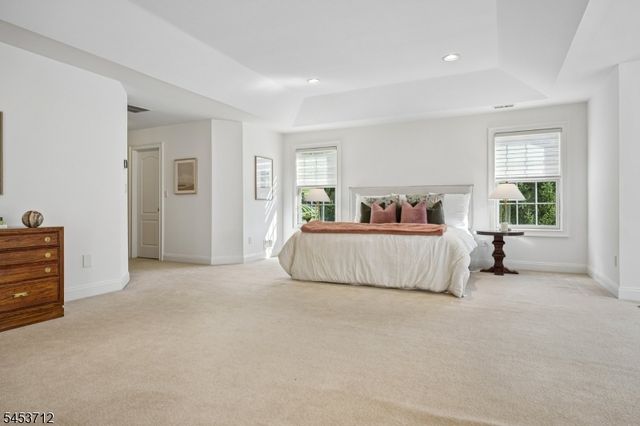 26 Arbor Rd, North Caldwell Boro, NJ 07006