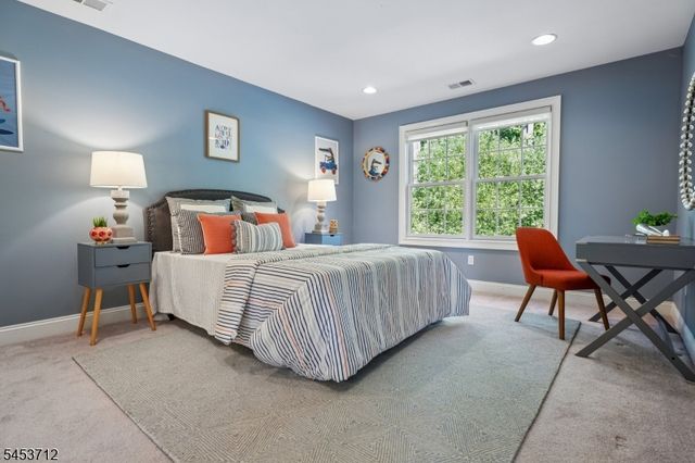 26 Arbor Rd, North Caldwell Boro, NJ 07006