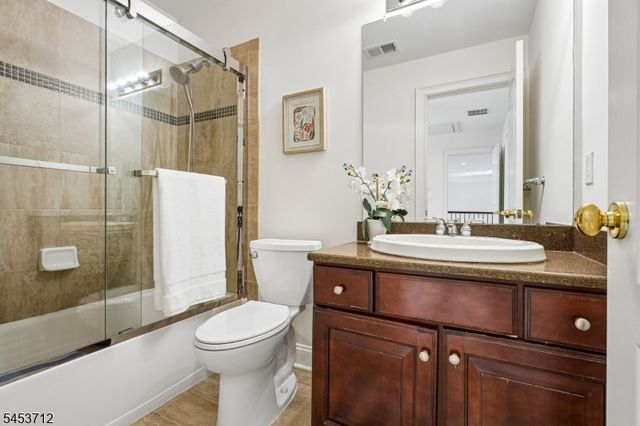 26 Arbor Rd, North Caldwell Boro, NJ 07006