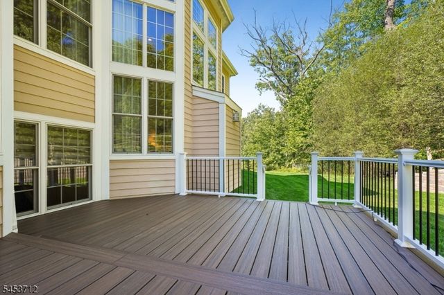 26 Arbor Rd, North Caldwell Boro, NJ 07006