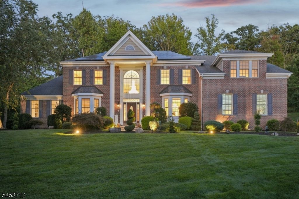 26 Arbor Rd, North Caldwell Boro, NJ 07006