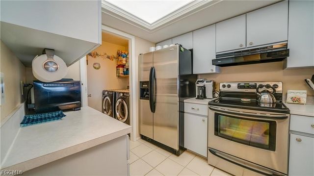 4549 SE 5th PL 210, Cape Coral, FL 33904