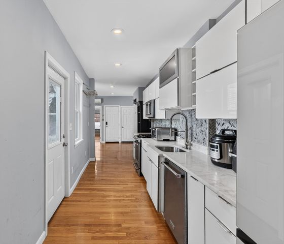353 Sumner 1A, Boston, MA 02128