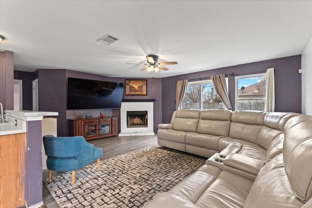 222 Katy B LN, Bastrop, TX 78602