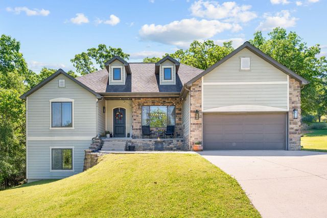 120 Red Cedar Ave Avenue, Branson, MO 65616