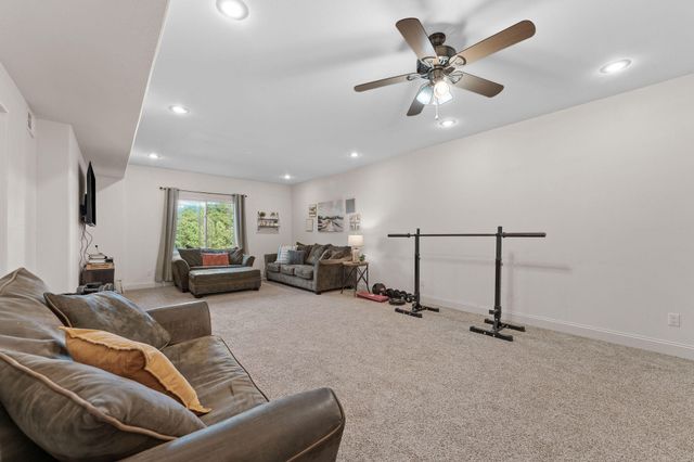 120 Red Cedar Ave Avenue, Branson, MO 65616