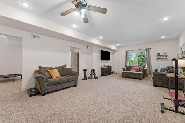 120 Red Cedar Ave Avenue, Branson, MO 65616