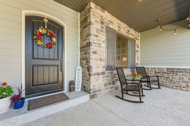 120 Red Cedar Ave Avenue, Branson, MO 65616