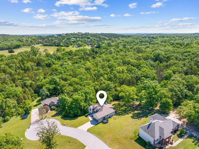120 Red Cedar Ave Avenue, Branson, MO 65616