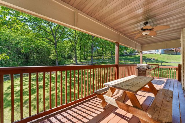 120 Red Cedar Ave Avenue, Branson, MO 65616