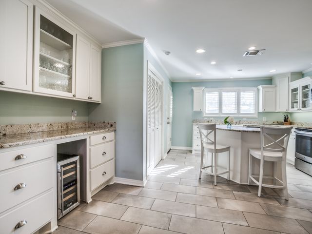 6614 Joyce Way, Dallas, TX 75225