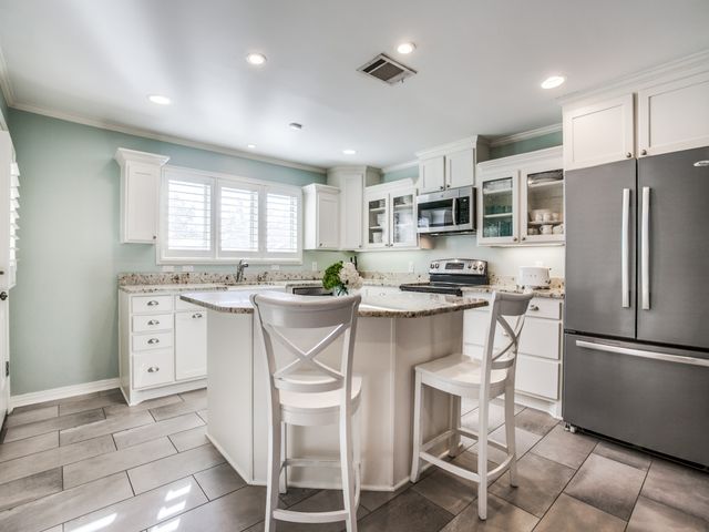 6614 Joyce Way, Dallas, TX 75225