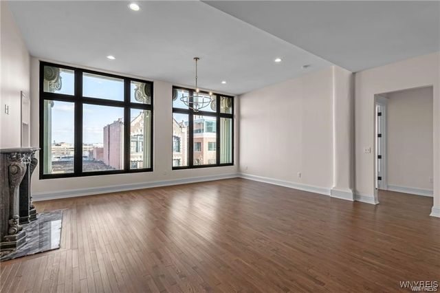 674 Main Street 3, Buffalo, NY 14202