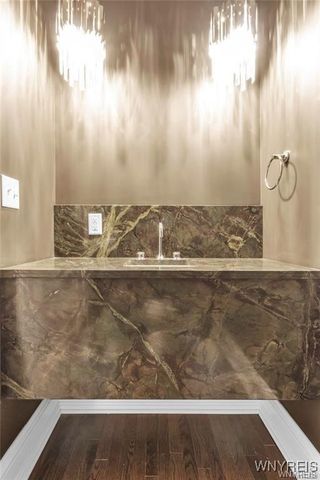 674 Main Street 3, Buffalo, NY 14202