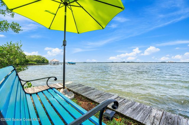 565 W Gateway Court, Merritt Island, FL 32952