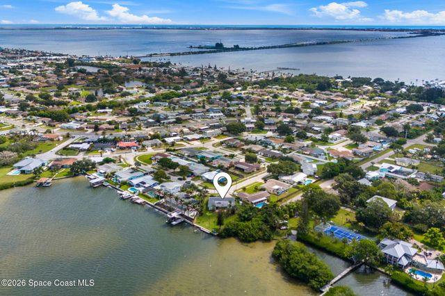 565 W Gateway Court, Merritt Island, FL 32952