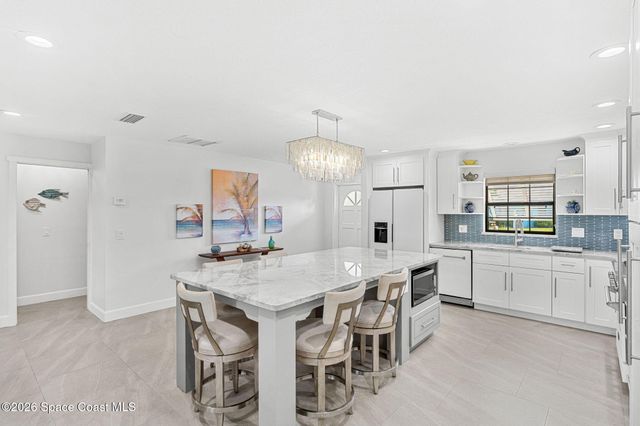 565 W Gateway Court, Merritt Island, FL 32952