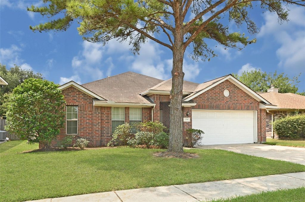 22703 Holly Lake Drive, Katy, TX 77450