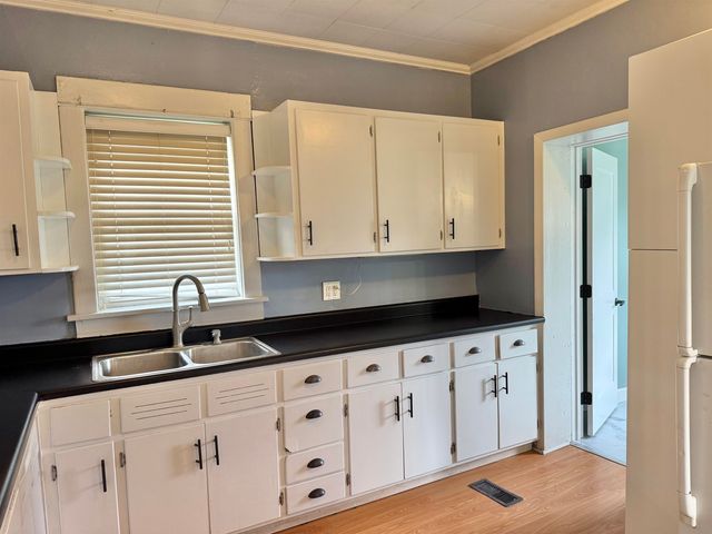 3002 Hughes Street, Huntington, WV 25704