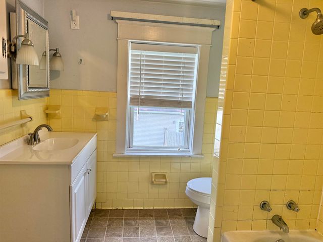 3002 Hughes Street, Huntington, WV 25704