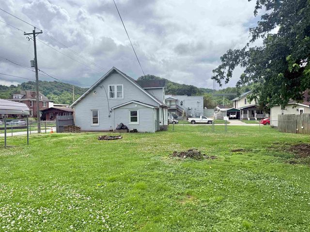 3002 Hughes Street, Huntington, WV 25704