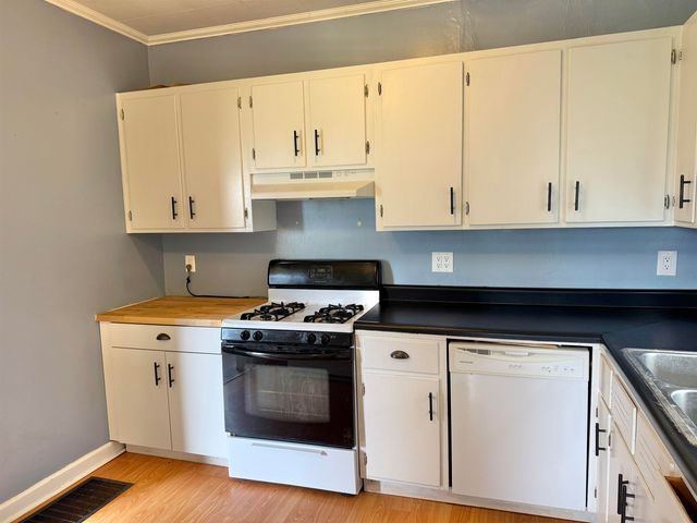 3002 Hughes Street, Huntington, WV 25704