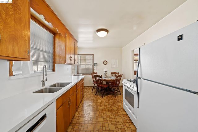 777 Kern St, Richmond, CA 94805