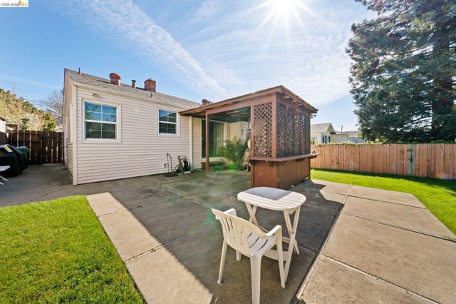 777 Kern St, Richmond, CA 94805