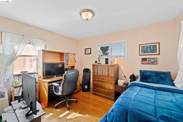 777 Kern St, Richmond, CA 94805