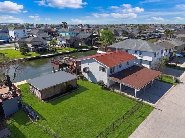 372 Ling Street, Hitchcock, TX 77563