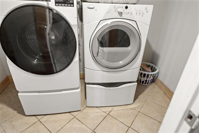 372 Ling Street, Hitchcock, TX 77563