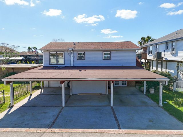 372 Ling Street, Hitchcock, TX 77563