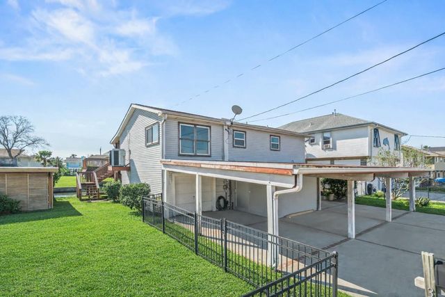 372 Ling Street, Hitchcock, TX 77563