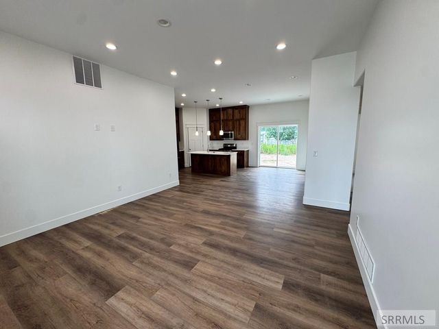 399 Wind River Drive, Shelley, ID 83274