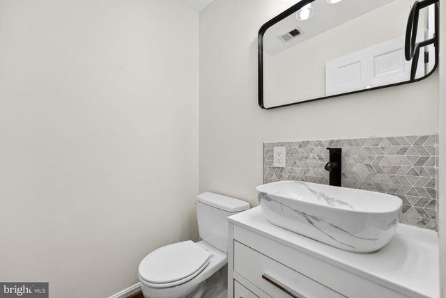 10536 KNOLLWOOD DR, Manassas, VA 20111