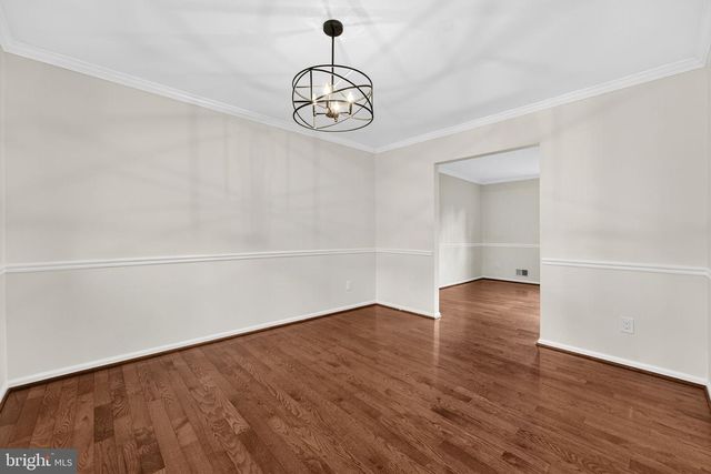 10536 KNOLLWOOD DR, Manassas, VA 20111