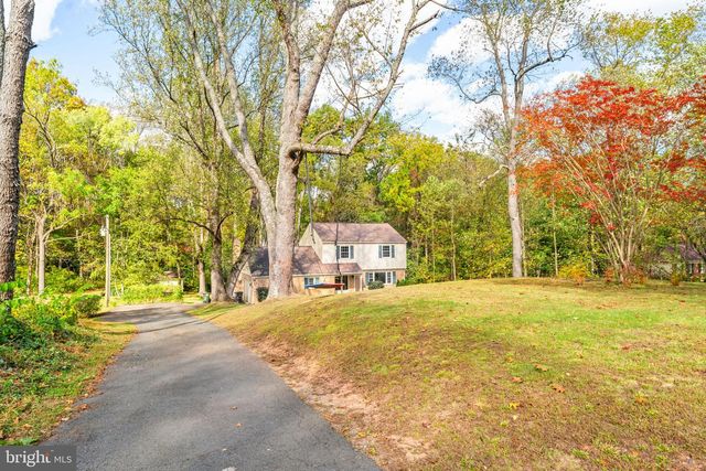 10536 KNOLLWOOD DR, Manassas, VA 20111