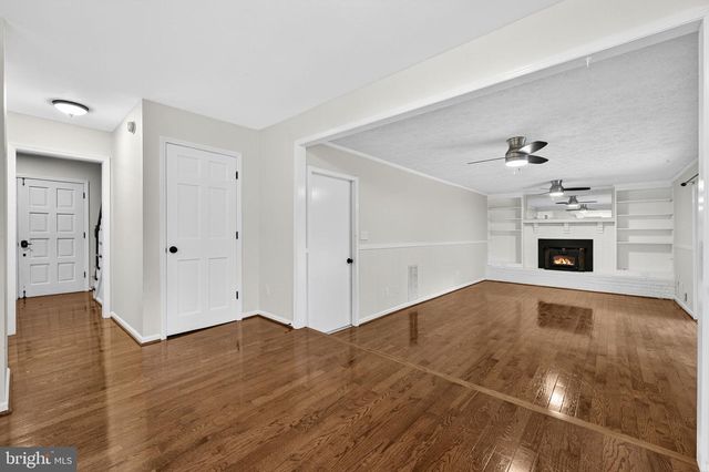 10536 KNOLLWOOD DR, Manassas, VA 20111