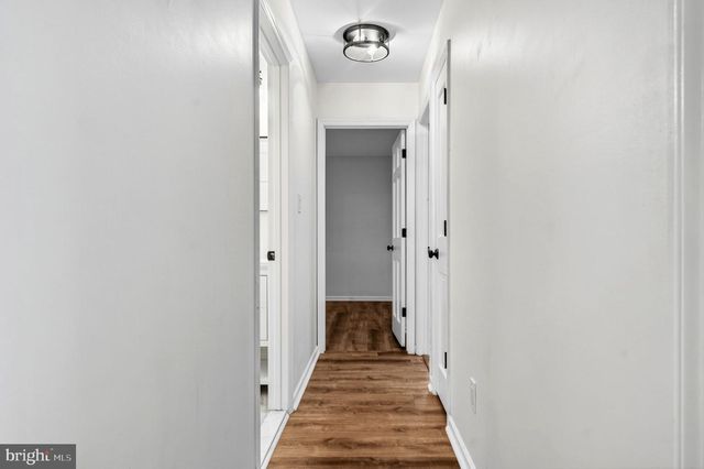 10536 KNOLLWOOD DR, Manassas, VA 20111