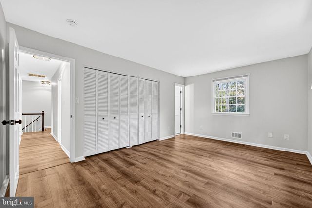 10536 KNOLLWOOD DR, Manassas, VA 20111